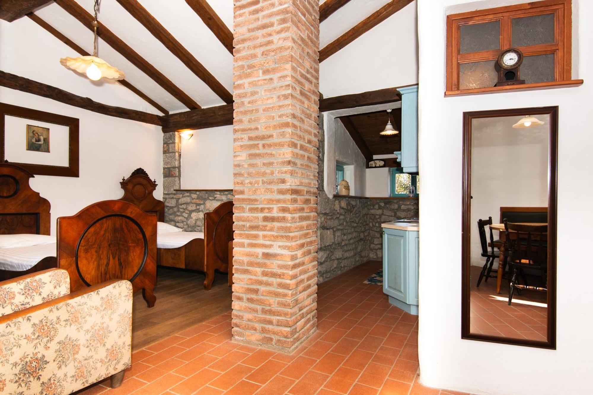 Villa Tourist Farm Benčič Sežana Exterior foto