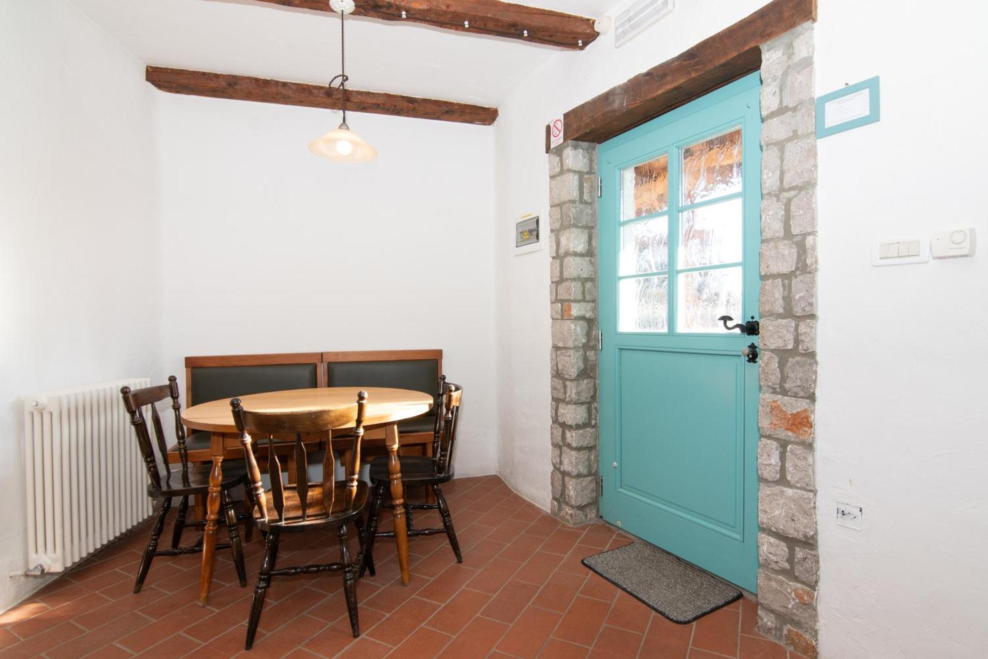 Villa Tourist Farm Benčič Sežana Exterior foto