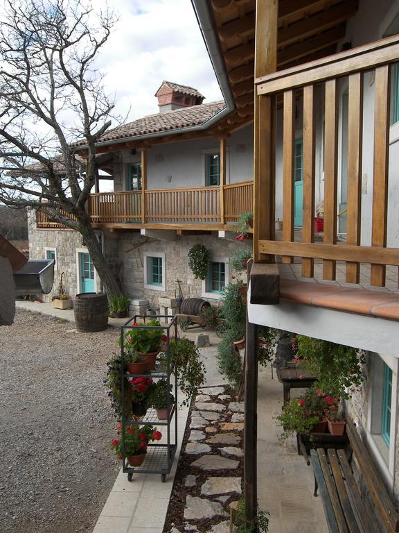 Villa Tourist Farm Benčič Sežana Exterior foto